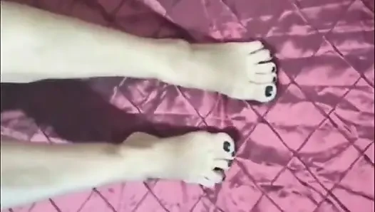 Worshipping the Feet of My Lord 2