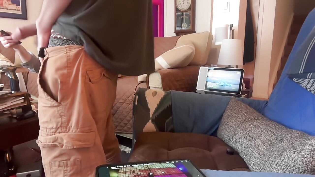 Kasnonoćno pušenje za muža, gutanje sperme