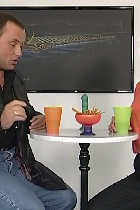 Horny MILF Gets It on with a Dildo