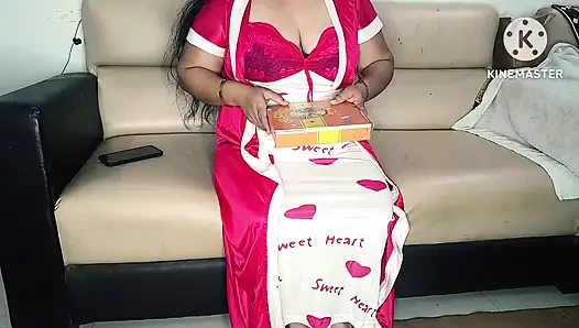 Pizza Man Fuck Hot Bhabhi in Hindi Audio