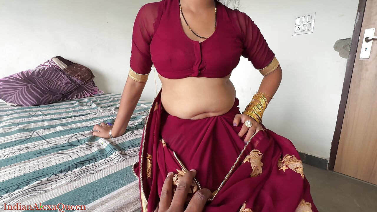 Smukke Bhabhi var i gang på den måde, jeg tog hende med til mit soveværelse Bhabhi begyndte at blive kneppet af svoger IndianAlexaQueen