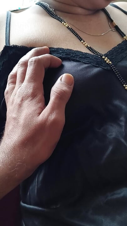 Țâțele perfecte ale surorii mele vitrege de 18 ani