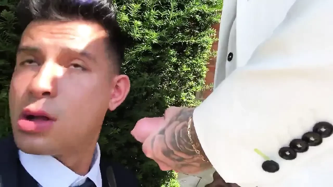 sucking the best man cock