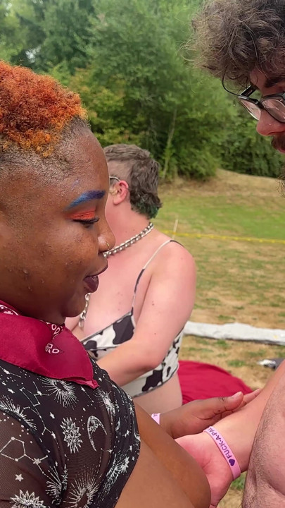 Sensual kissing and nipple licking at Fuck-A-Palooza