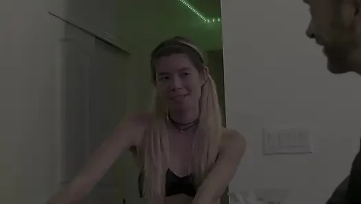 Zamanını poke ediyor