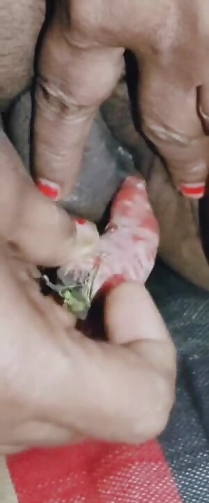 الهند فتاة تبلغ من العمر 18 عاما كبير الثدي حار جدا كس كبير