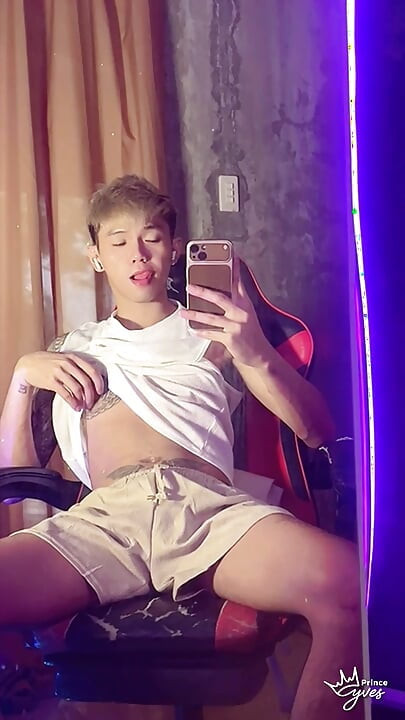 Asian Inked Boy Filming Himself as He Jerks Off