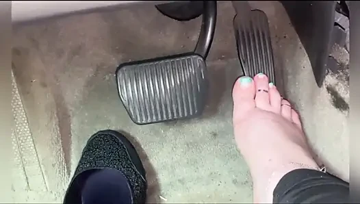 Pedal Play: Fast Speed and Jerk off Instructions with Big Feet, Full Control