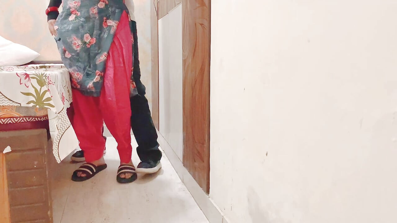 Istri hot desi seksi ngentot dengan suami di punjabi seksi salwar kamiz