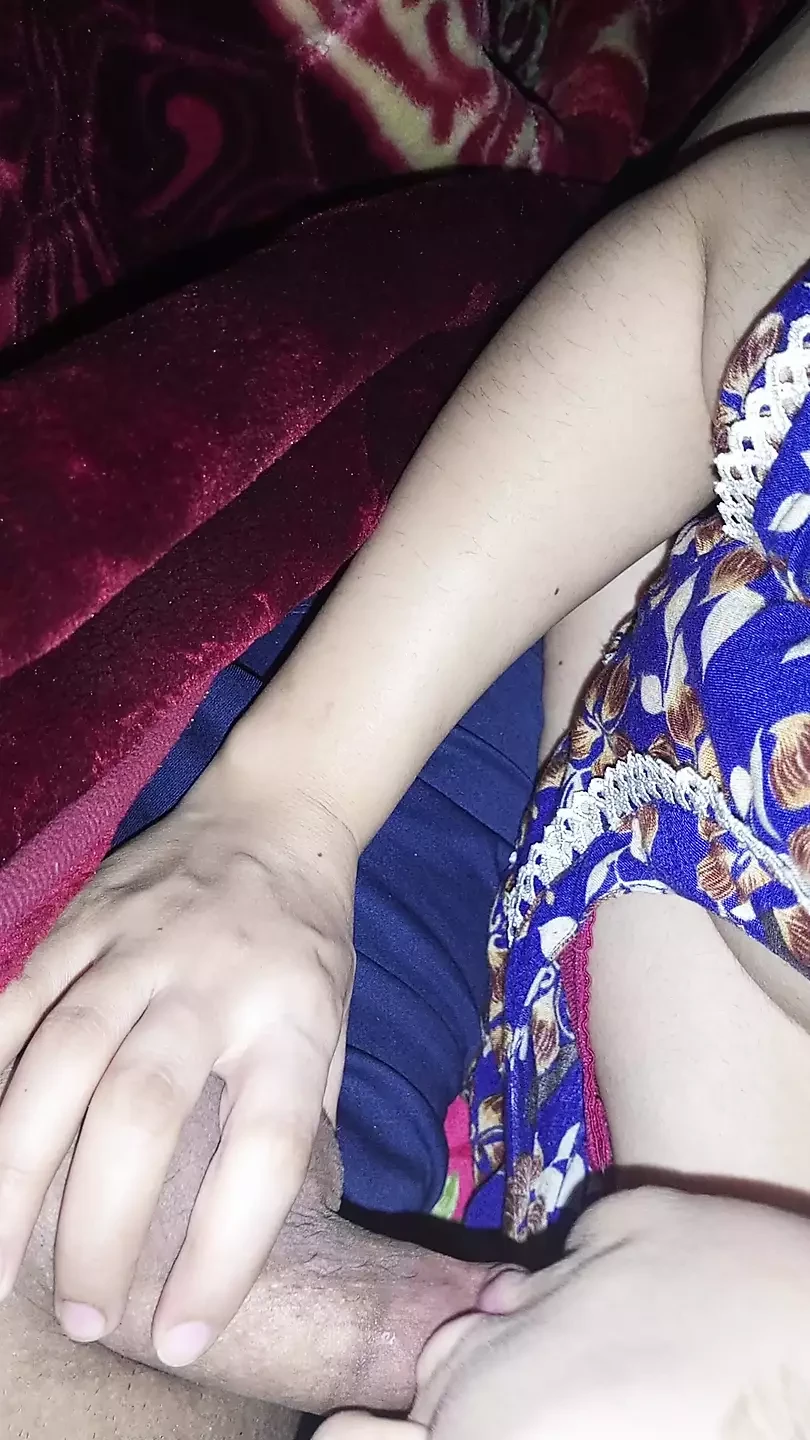 उन्हप्पीबॉल  -  वाइफ न्य पोर्न मूवी दीखि फेर लूँ चोसा उसनी