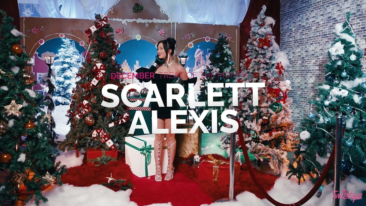 Twistys - Stygg artist Scarlett Alexis utnyttjar sin månadens godis utställning genom att knulla sig själv hårdporr med leksaker