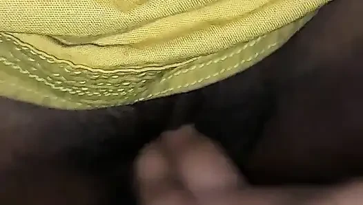 Evli kadın götüne tekme attı