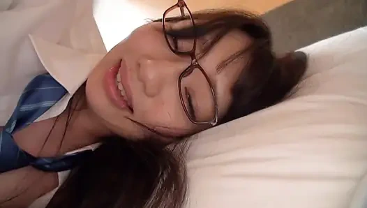 Преданная падчерица. Праздный отчим, который она поддерживает