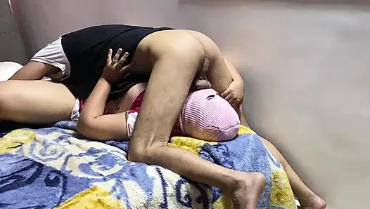 İri güzel kadın Arap oral seks