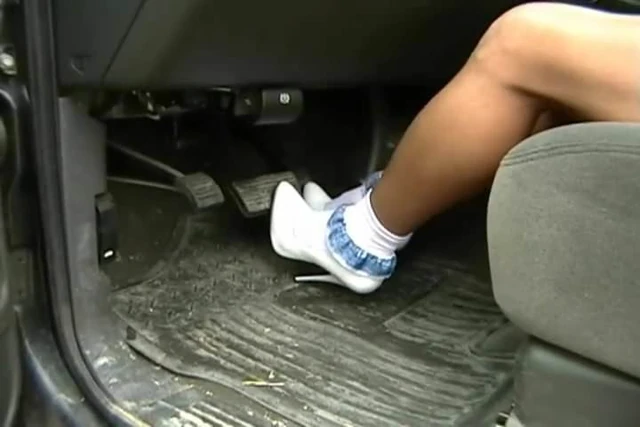 Frilly socks 001