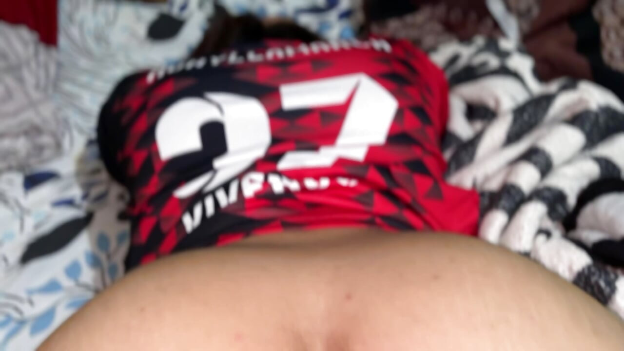 SONO STATO SORPRESO NUDO NELLA SUA STANZA DALLA SIGNORA CHE MI HA NOLEGGIATO IN BOLIVIA