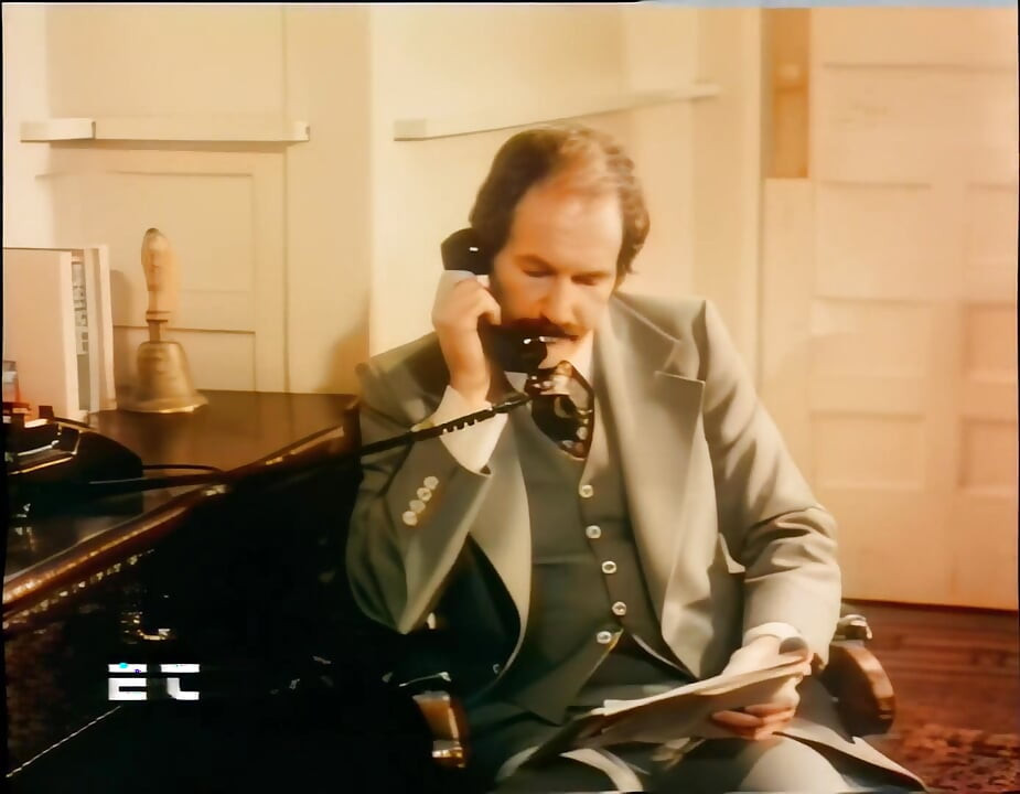 Mnd italvi roshni ke niche kamuk chudaee