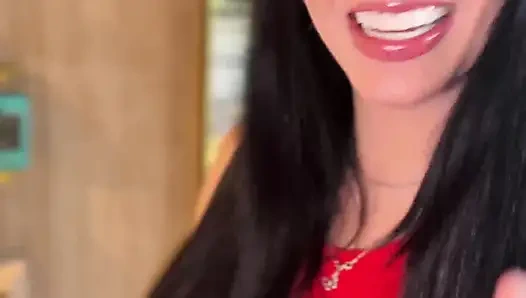 Cewek semok latina yenifer chacon menggoda di rooftop