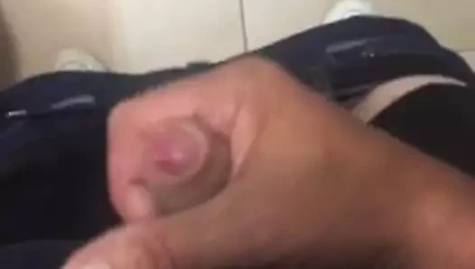 Benim sürtük çok azgın ve onun aletiyle oynaması emredildi