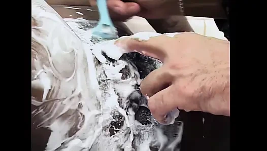 Memek sempit cewek ini dientot habis-habisan sampai mengerang keenakan