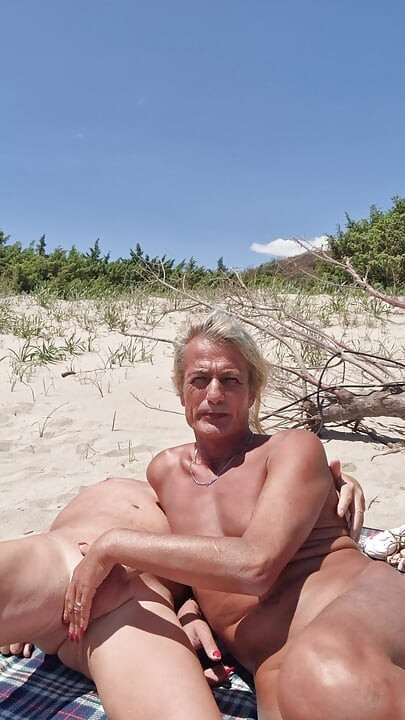 Nudist Beach Stripchat Sex Show Gigindave Shemale Girlfriend Public Encounter Mobile 4K 20250519 P2