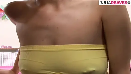 Blondes mädchen lutscht einen riesigen schwanz und reitet ihn dann zu einem massiven mund, abspritzen