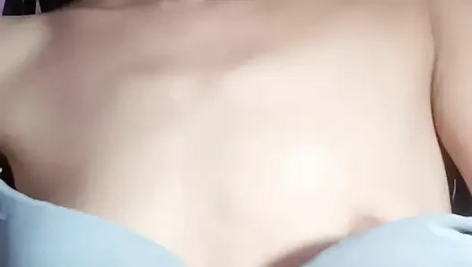 Desi mädchen möpse drücken und fingern session weiche titten spielen &nasse muschi necken