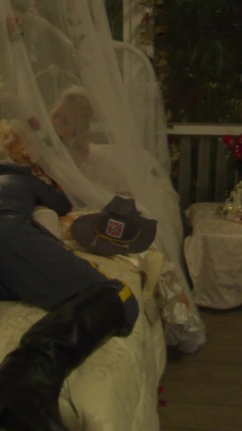 Σε ένα ζευγάρι cosplay αρέσει να αναμιγνύει ρομαντικά μυθιστορήματα με σκληρό γαμήσι | Κλιπ 1