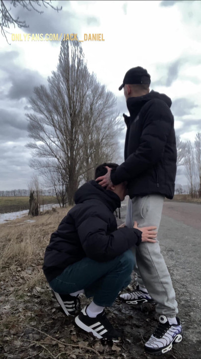 Epic moment from "OUTDOOR GAY SUCKING"