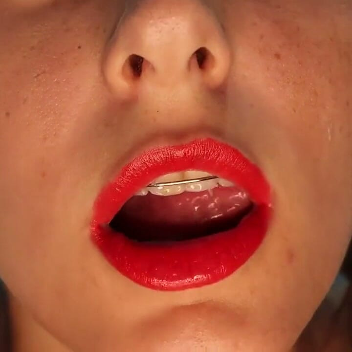 Trying a face JOI