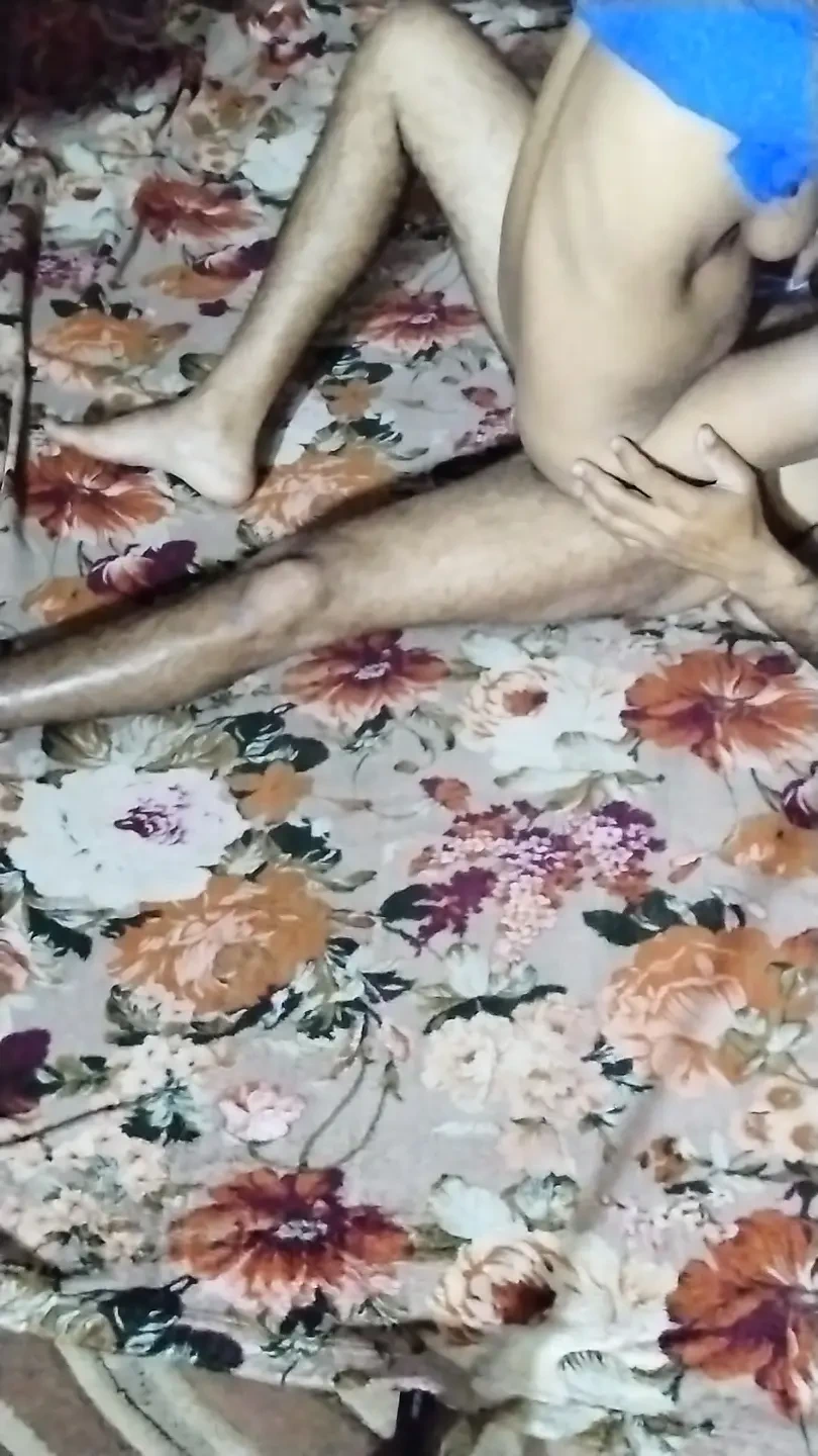 巴基斯坦美丽的女学生朋友完全享受