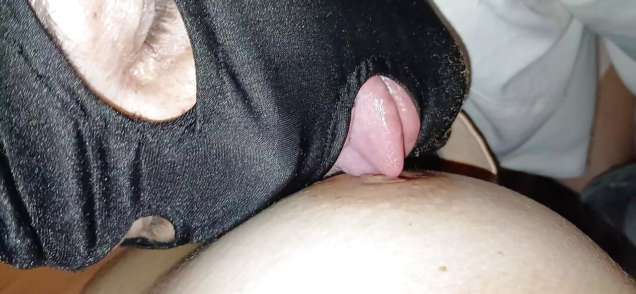 Threesome lesbian panas dengan perawat asli di kamar rumah sakit