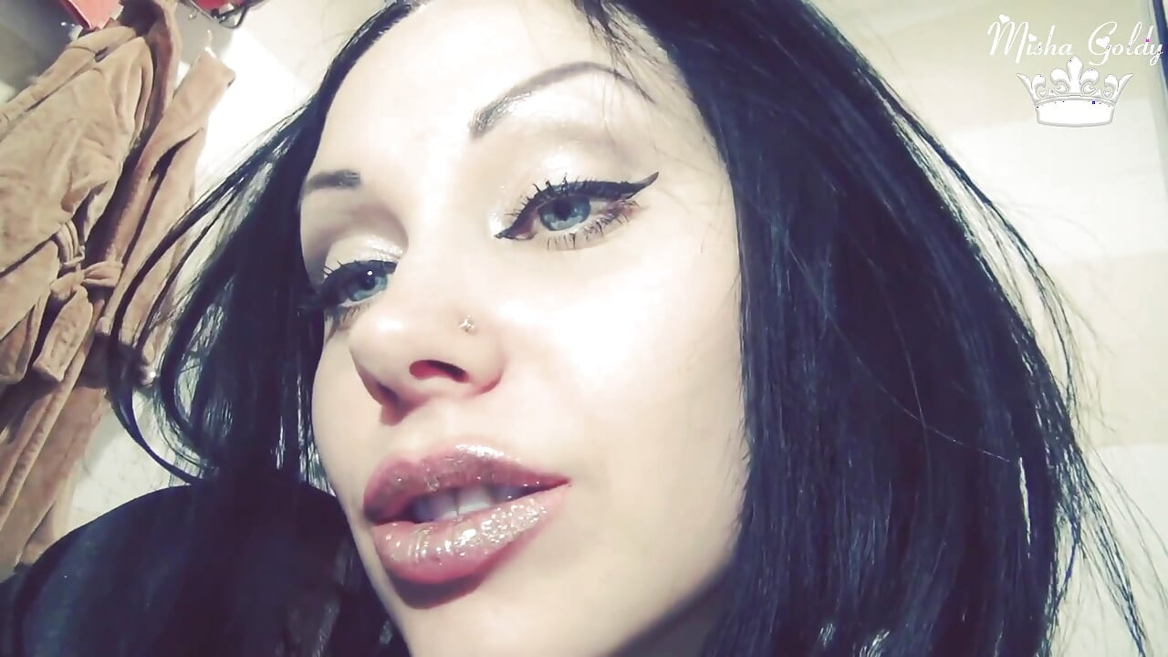 Golden lips