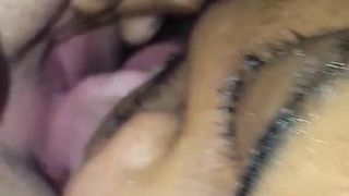 Eating Pussy till she squirts 