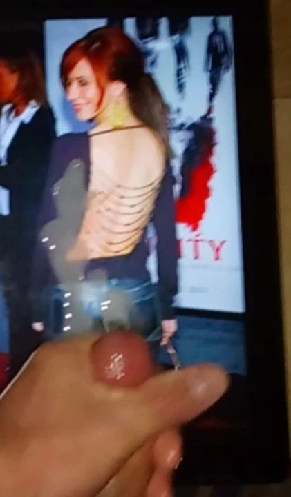 Jennifer Love Hewitt Ass In Leather Gets Covered In Cum