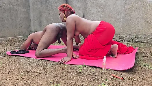 Hintli sari yarak temizliyor orta yaşlı seksi kadın 69 patronu büyük yarakla sert sikişiyor