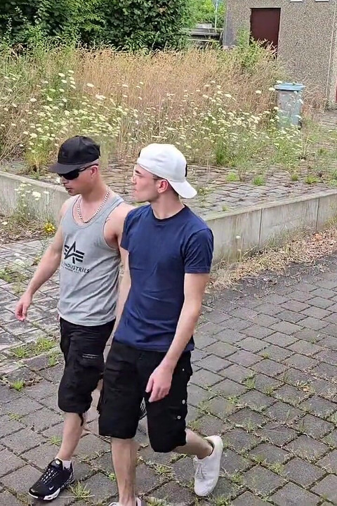 Found a Perfect Public Spot and Fucked My Gay Boy Bareback Like He Deserves