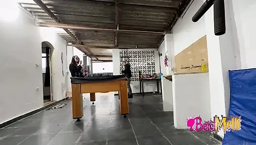 Bermain demi pantat