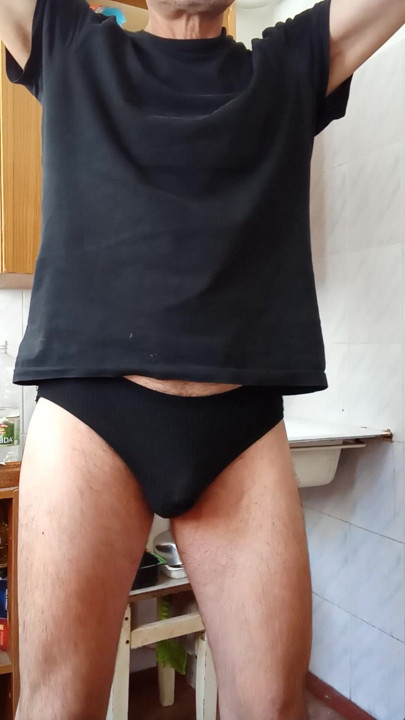 Ohh... my panties! Can they be removed?