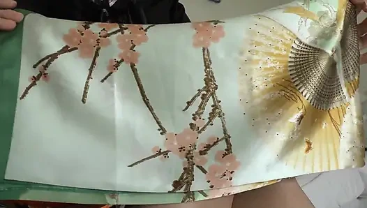 Paskalyada saten atkımın üzerine boşalabilirsiniz, Lady Victoria Valente