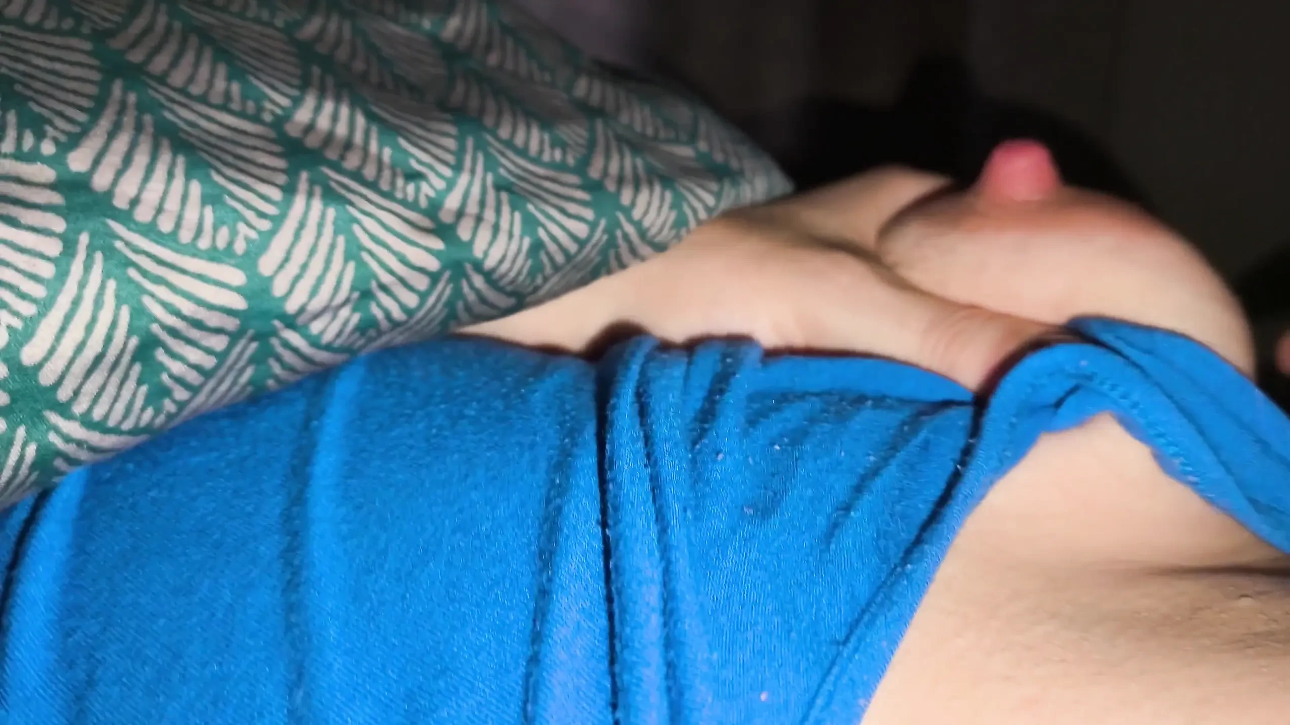 安静的早晨性爱, 在她湿润的阴户内进行脉动的授精