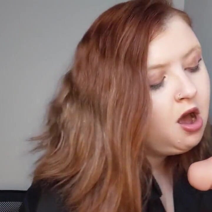 Studentă fixată oral