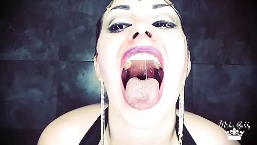 Темная богиня испытывает ненасытный голод!