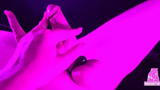 Не до оргазма, дрочка с огромной порцией спермы