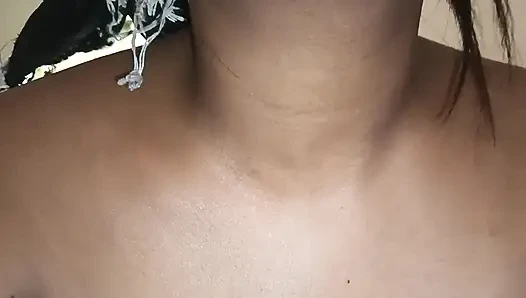padosi ki javan ladki ko ghar bulaker godh me baithaker uski chut ko bahot choda apne lund se