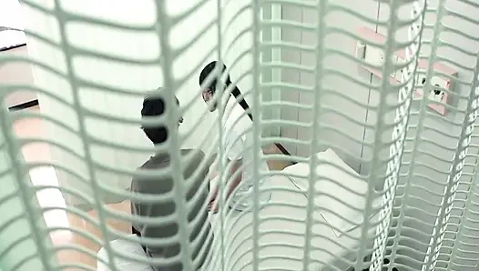 Die schöne krankenschwester hono bringt ihn in eine verbotene affäre, dem er nicht mehr widerstehen kann