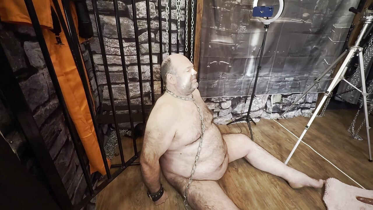 Parte 2 : treinamento para chupar pau para BooBoo com Domina Satana.