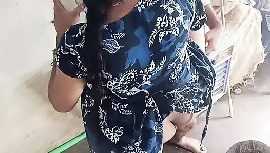 Cewek sange ini lagi asik nyepong kontol sambil nyepong kontol dan ngisap toketnya sambil duduk di kontolnya sambil berbaring lurus - audio bahasa india