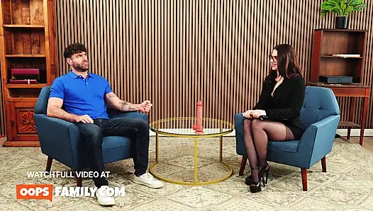 Slutty babe Maddie Wren takes stepdad's thick cock deep in her perfect pink pussy