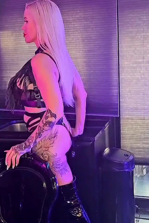 Tania Amazon Teases Cuck with Shadow Dimitri's BBC